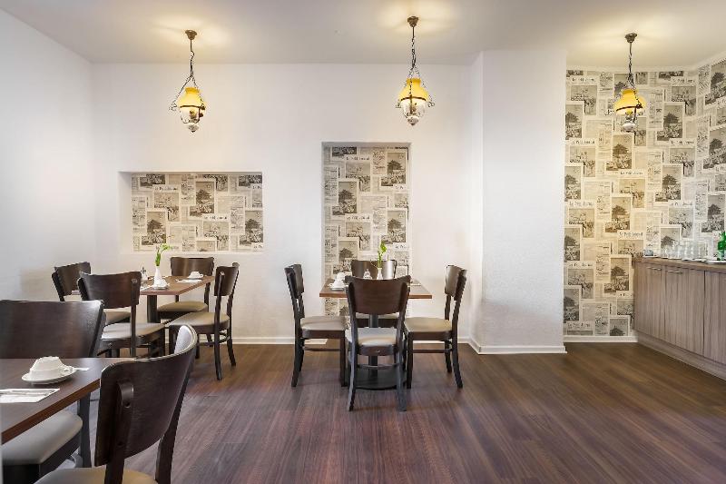 Signature Hotel Astoria