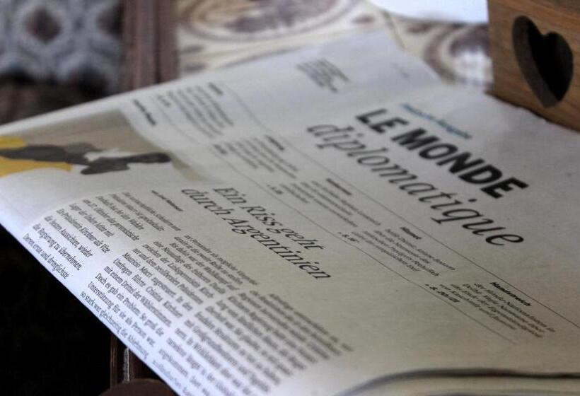 Отель The Avalon