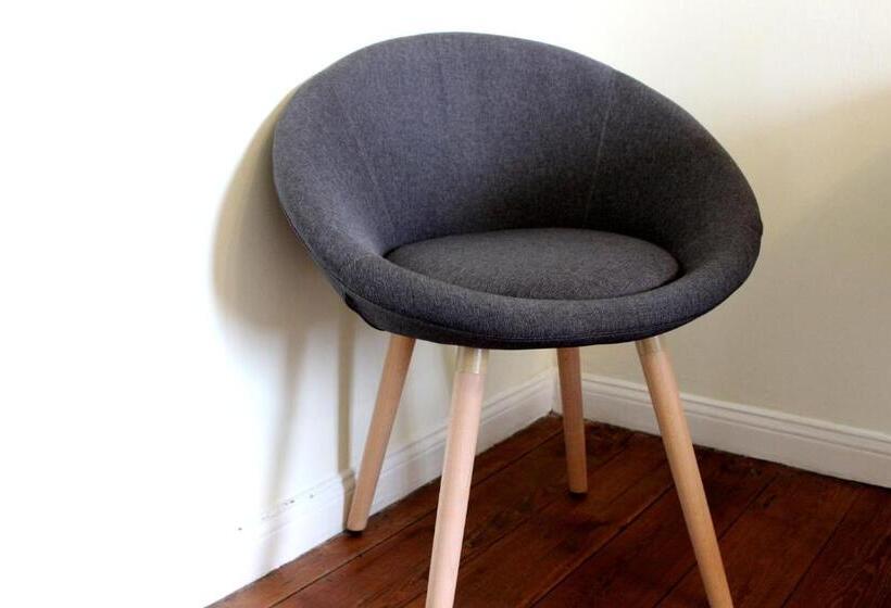 Отель The Avalon