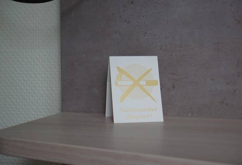 בית מלון כפרי & Gasthaus Zum Eichenkranz