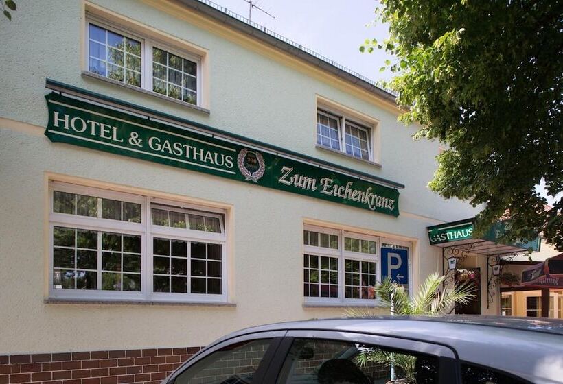 בית מלון כפרי & Gasthaus Zum Eichenkranz