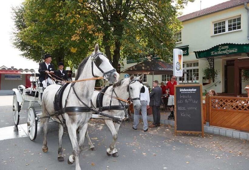 בית מלון כפרי & Gasthaus Zum Eichenkranz