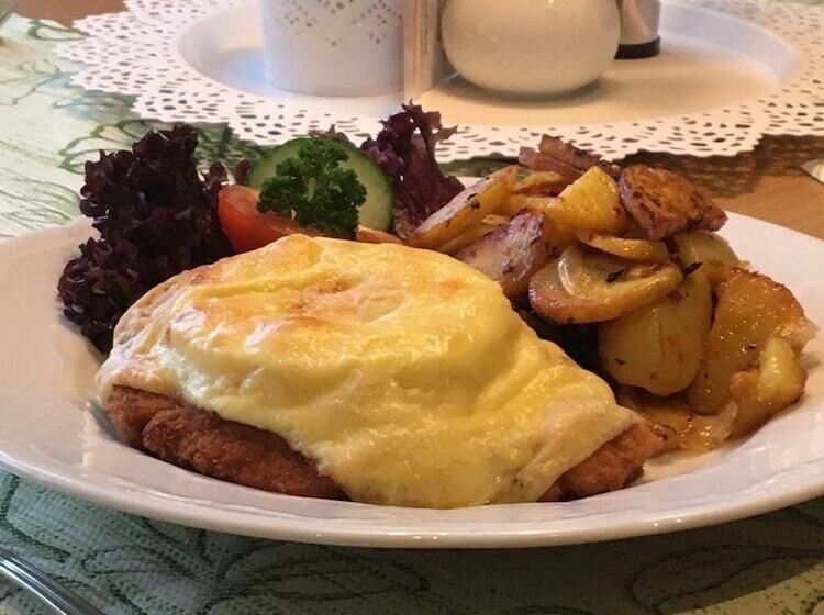 בית מלון כפרי & Gasthaus Zum Eichenkranz