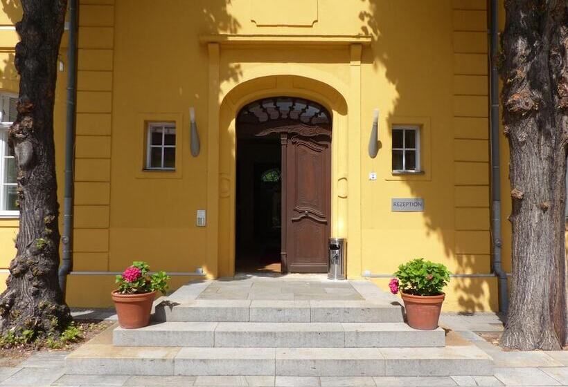 酒店 Vierseithof Luckenwalde