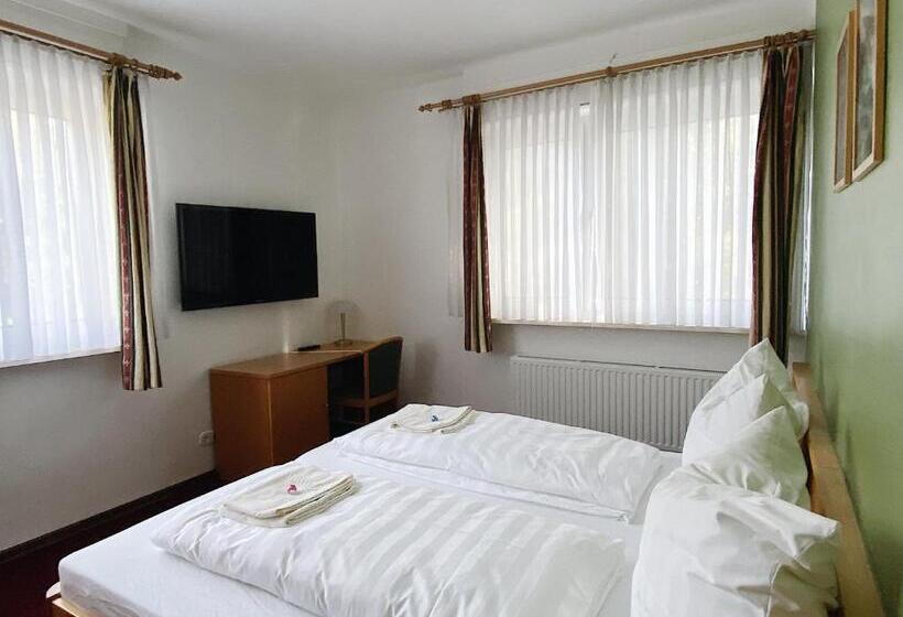 בית מלון כפרי Waldrestaurant &