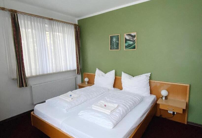 Отель Waldrestaurant &