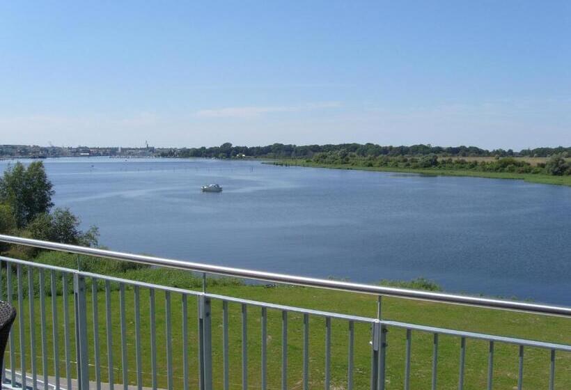 בית מלון כפרי Warnow