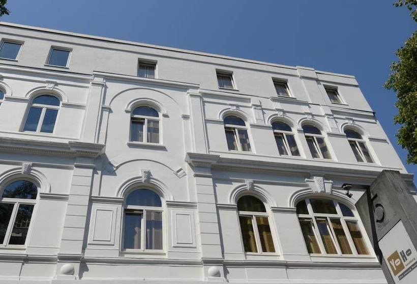 酒店 Yoho   The Young