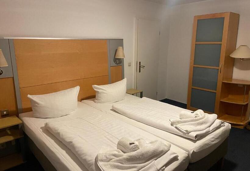 בית מלון כפרי Zum Strand