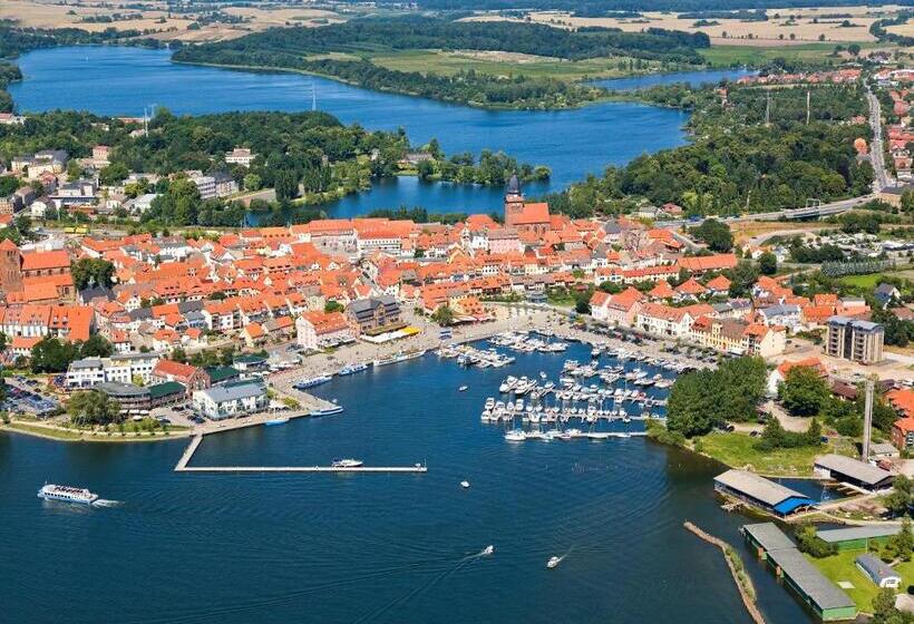 ホテル Zwischen Den Seen