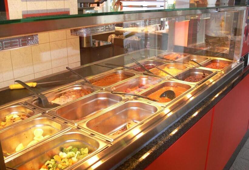 ペンション Gasthof & Fleischerei Endler