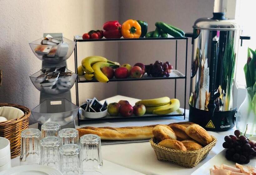 پانسیون Motel Blue