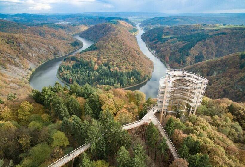 ペンション Restaurant Laux