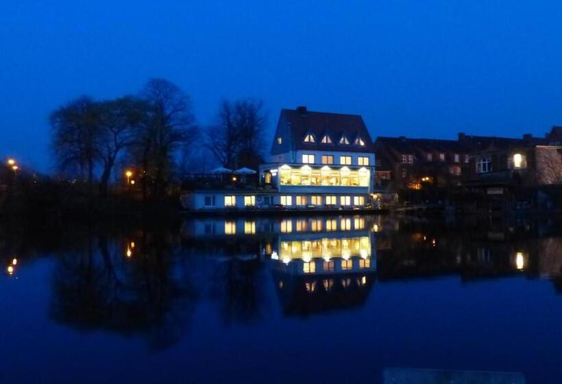 Restaurant Und Hotel Zum Weissen Ross