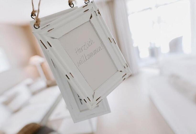 Strandhotel Seeblick, Ostseebad Heikendorf