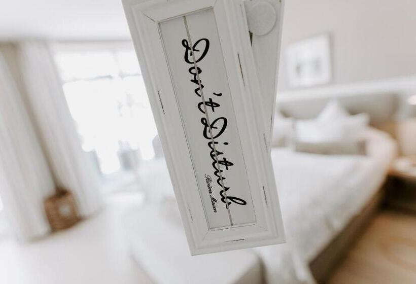 Strandhotel Seeblick, Ostseebad Heikendorf