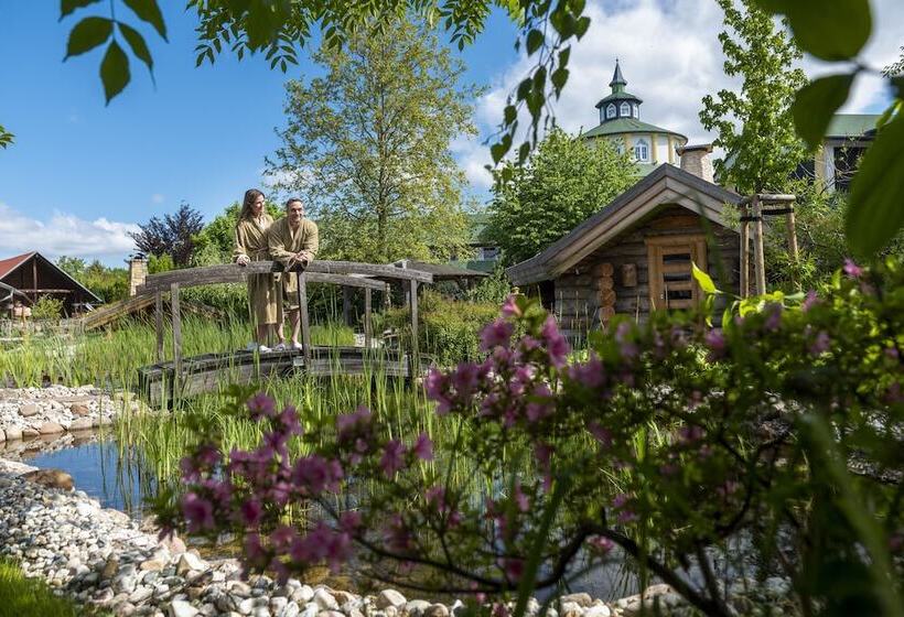 Wellnesshotel Seeschlößchen   Privat  Spa & Naturresort