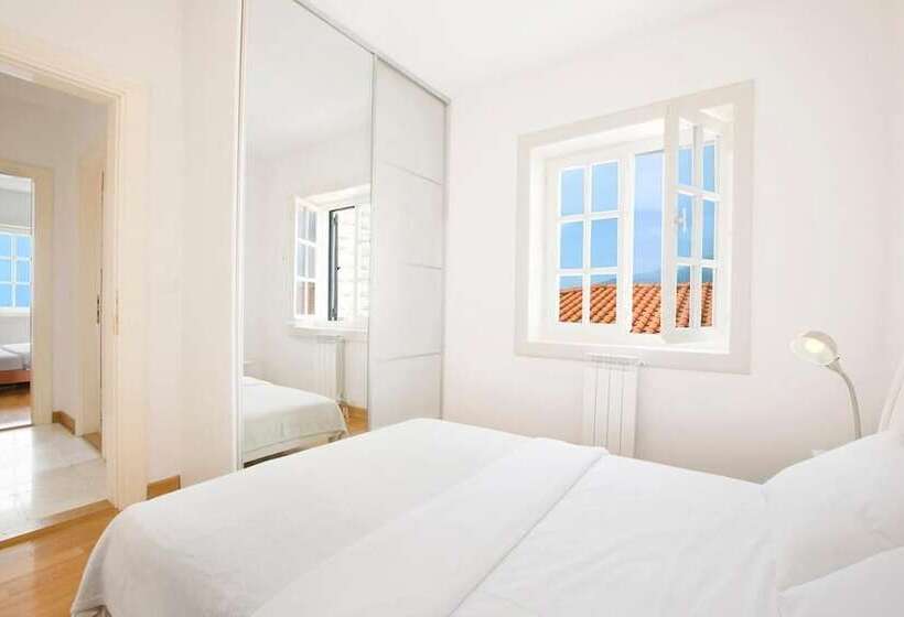 Beach Apartment Sveti Stefan