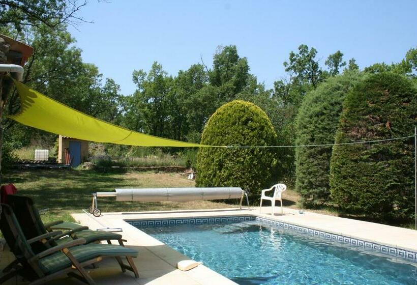 مبيت وإفطار Les Rochers