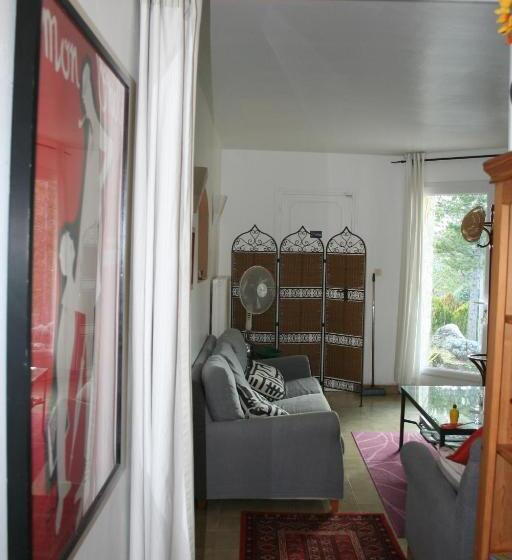 مبيت وإفطار Les Rochers