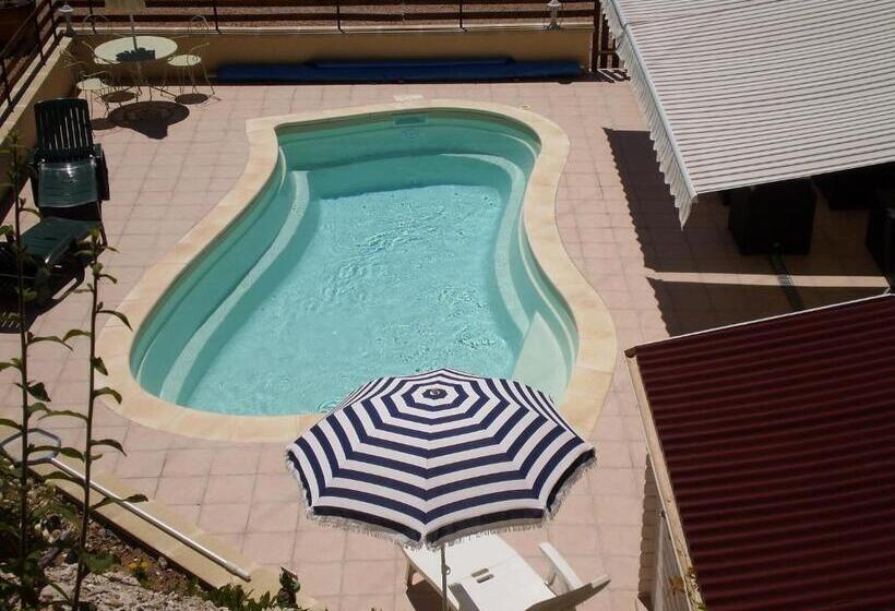 مبيت وإفطار Les Roziers   Roulotte