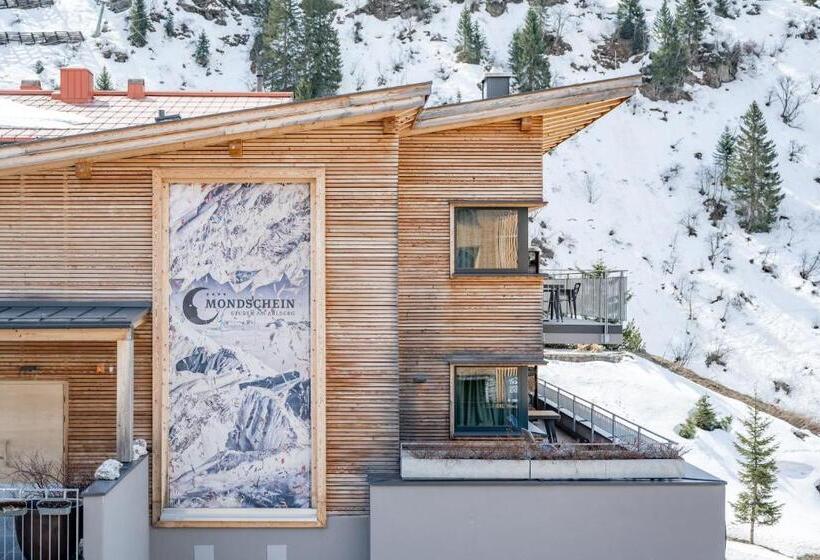 Mondschein Hotel & Chalet