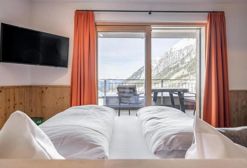 Mondschein Hotel & Chalet