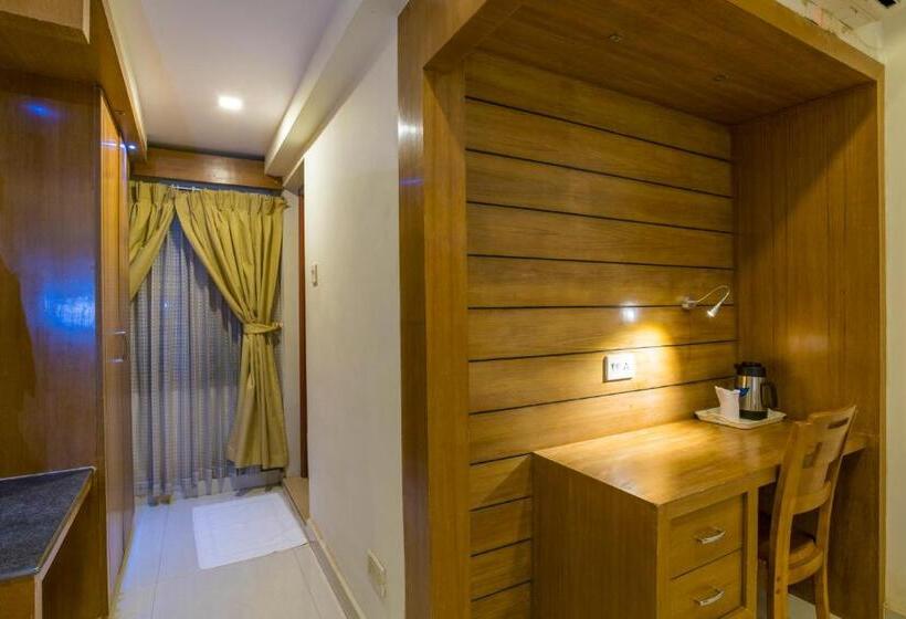 בית מלון כפרי Sree Gokulam Residency