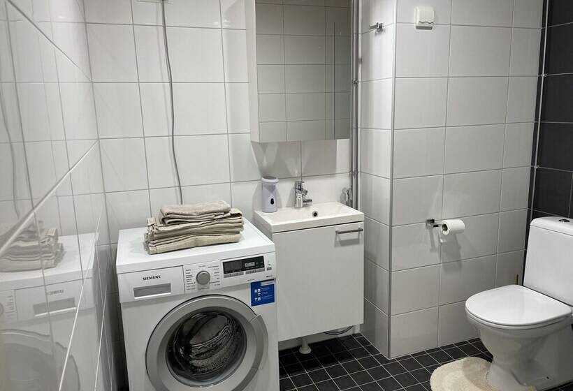 Immaculate 1 Bed Apartment In Tampere