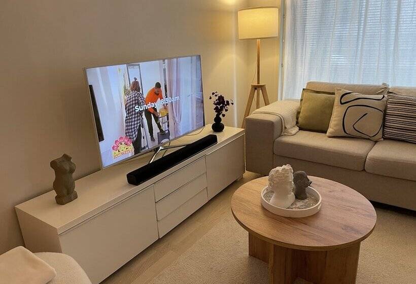 Immaculate 1 Bed Apartment In Tampere