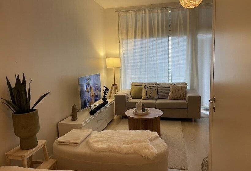 Immaculate 1 Bed Apartment In Tampere