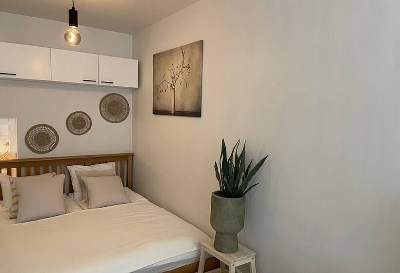 Immaculate 1 Bed Apartment In Tampere