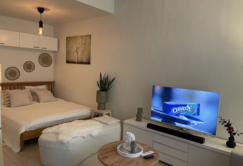 Immaculate 1 Bed Apartment In Tampere