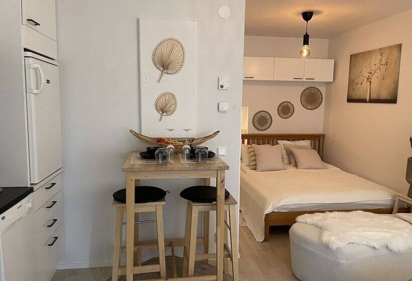 Immaculate 1 Bed Apartment In Tampere