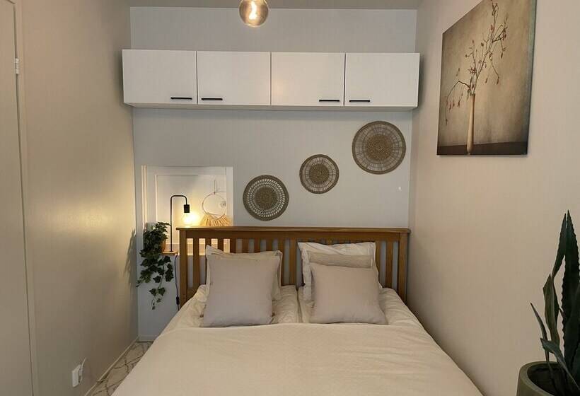 Immaculate 1 Bed Apartment In Tampere