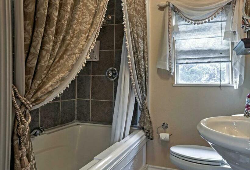 بنسيون Tnt Hill Country Getaways