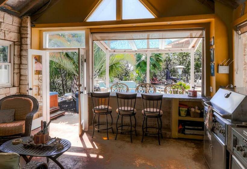 بنسيون Tnt Hill Country Getaways