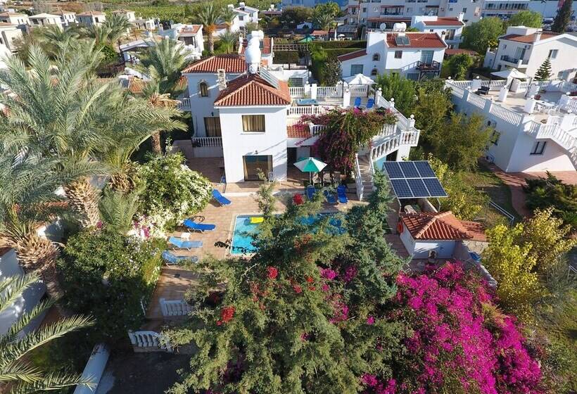 Coral Cypria Villa !!