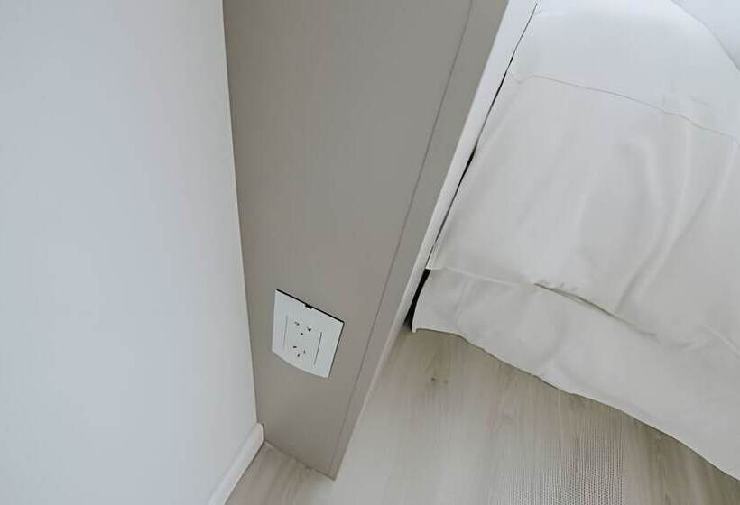 Aunaisin   Nona Kate