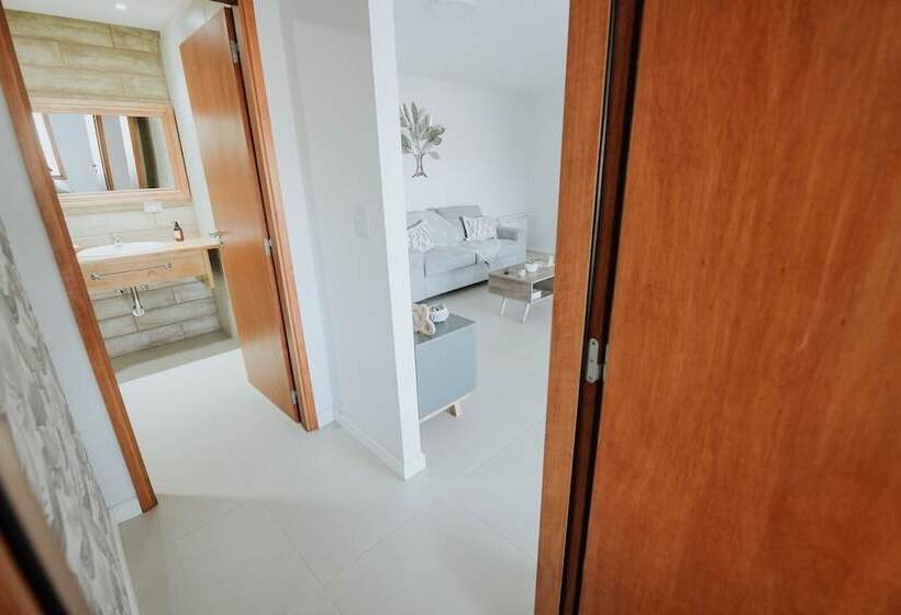 Aunaisin   Nona Kate