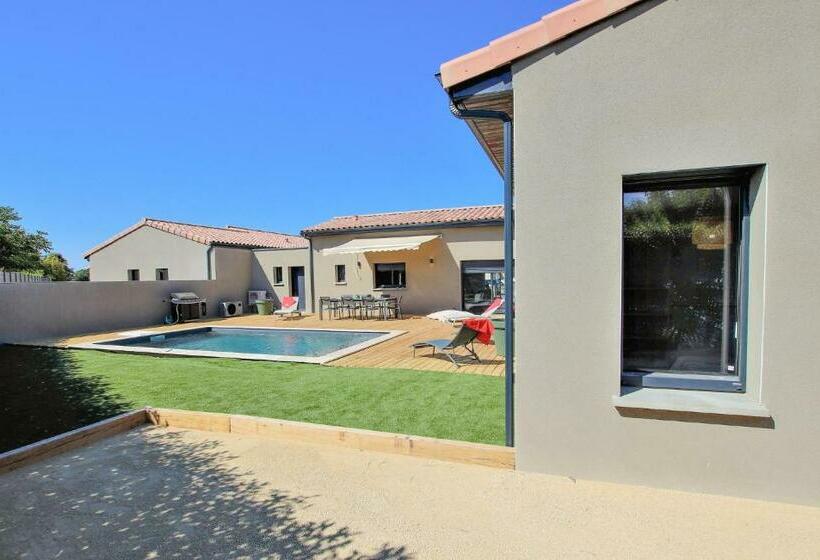 Amazing Home In Cléon D Andran