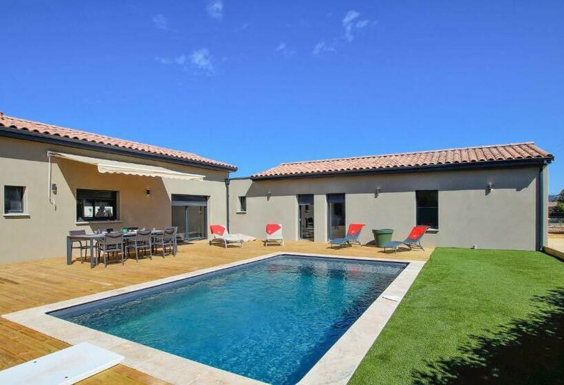 Amazing Home In Cléon D Andran