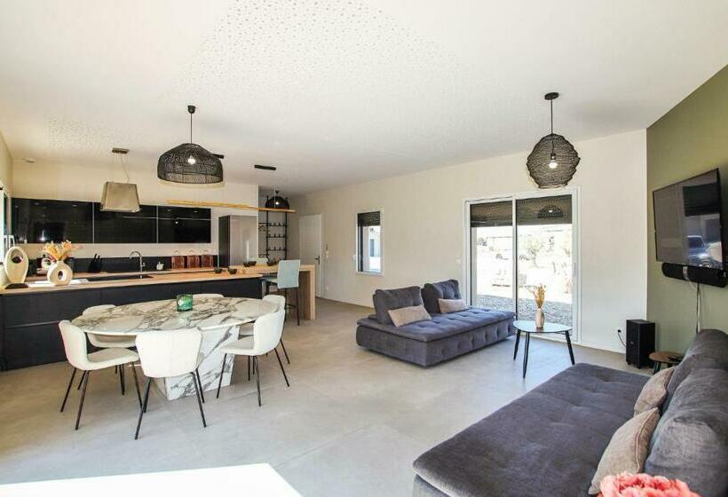 Amazing Home In Cléon D Andran