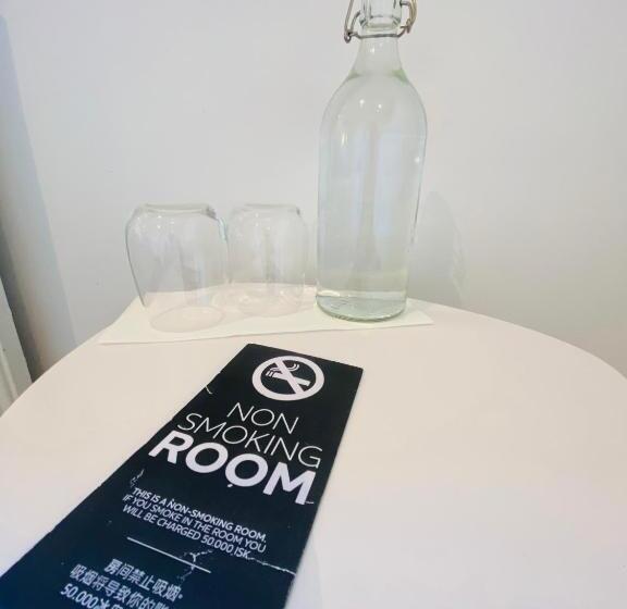 تختخواب و صبحانه Easy Stay