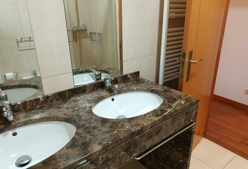 Casa De Ribes T2 Vista Fantástica