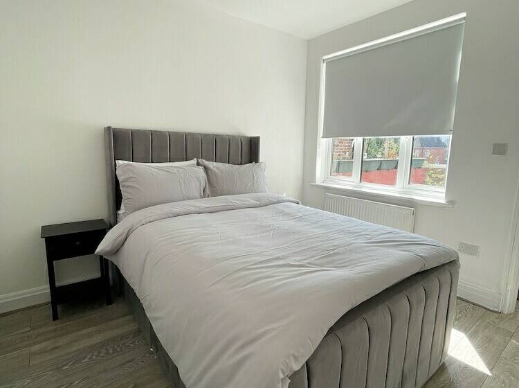 Immaculate 1 Bedroom Flat In Orpington