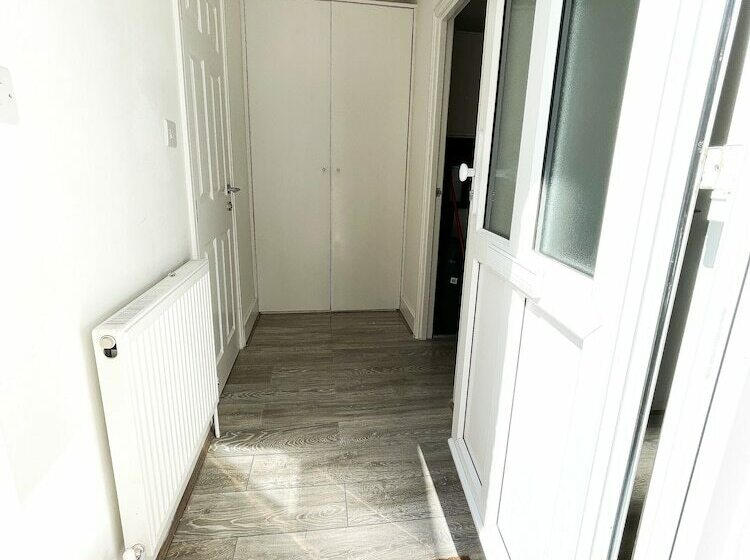 Immaculate 1 Bedroom Flat In Orpington