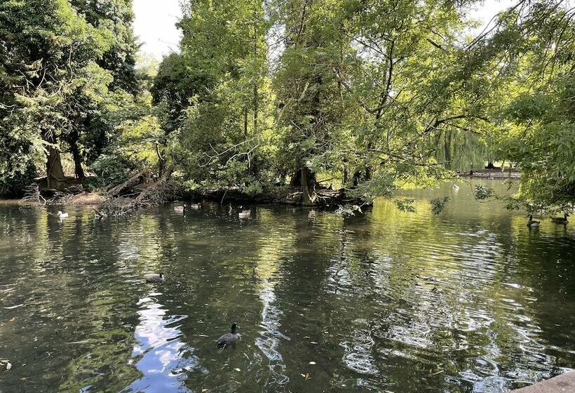 Immaculate 1 Bedroom Flat In Orpington