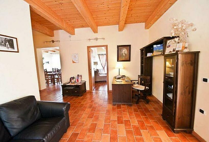 بنسيون Antica Loggia
