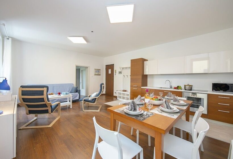 Residenza Rocca Del Lago 4   Happy Rentals